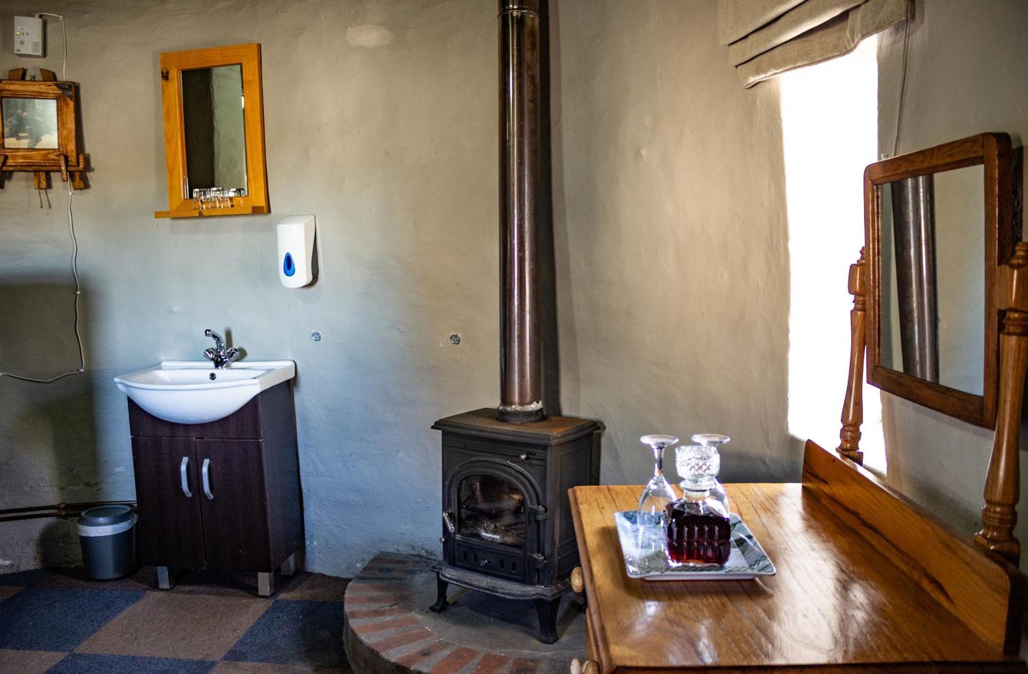 Sani Mountain Escape Hotel Mokhotlong Phòng bức ảnh